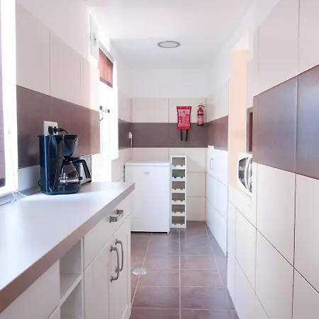 Alfama Balcony - Awesome Tagus View Апартаменты Лиссабон