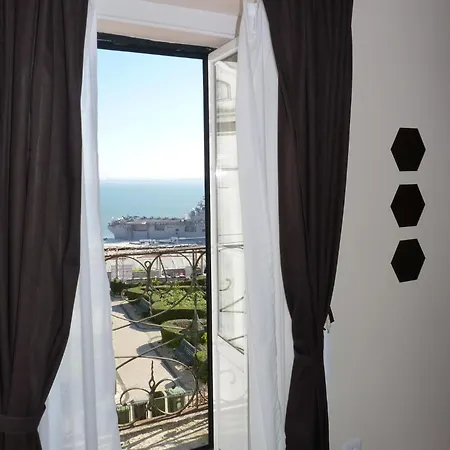 Апартаменты Alfama Balcony - Awesome Tagus View