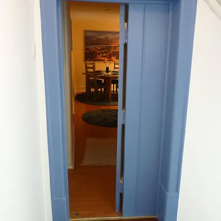 Alfama Balcony - Awesome Tagus View * ליסבון